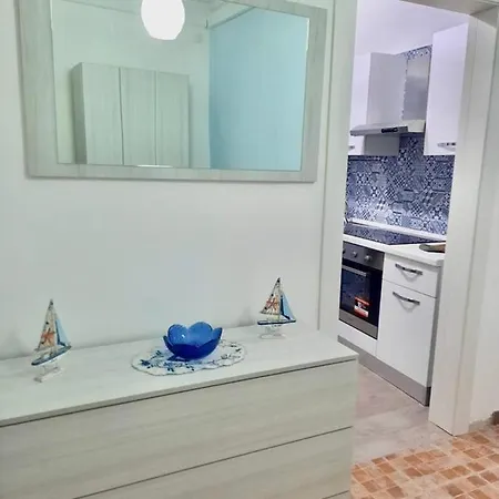 Maria - Family House Monte di Procida